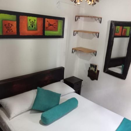 Santander Aleman Hostel San Gil Esterno foto