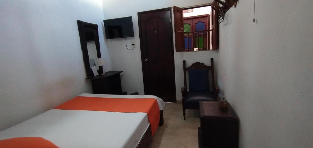 Santander Aleman Hostel San Gil Esterno foto
