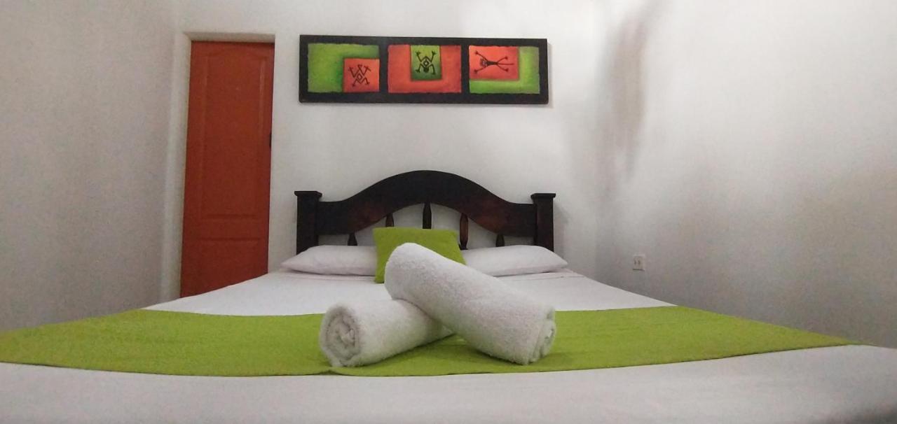 Santander Aleman Hostel San Gil Esterno foto