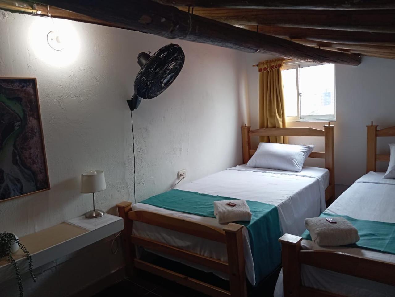 Santander Aleman Hostel San Gil Esterno foto