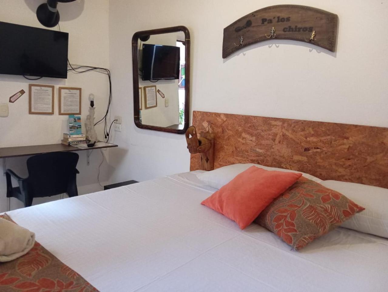 Santander Aleman Hostel San Gil Esterno foto