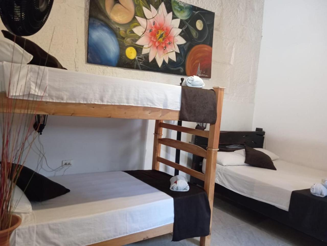 Santander Aleman Hostel San Gil Esterno foto